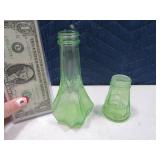 (2) Green Depression mismatched Salt & Pepper