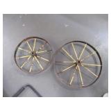 (2) 15"&18" Antique Metal Spoke Wheels Decor