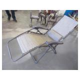 Clasic Folding Patio Lounge Chair
