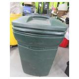 RUBBERMAID Classic Trash Can w/ Wheels/Lid