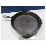 Early Firering GRISWOLD Cast Iron no12 Skillet
