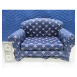 Mini 20" NEAT Upholstered Couch Doll~Display