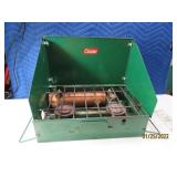 Early COLEMAN Green Metal Camp Stove