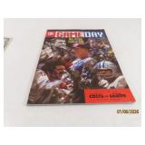 Rare Fully 5 autograph HOF 1996 Magazine