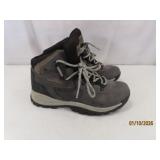 COLUMBIA womens 8..5 Hiking Shoes Sneakers EXC