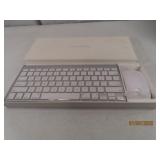 New APPLE 15' Keyboard & Mouse Set