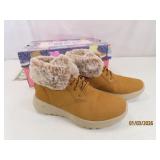New SKECHERS GoWalk Womens6 Plush Boots $80