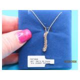 10kt Gold .50ctw Diamond Pendant 17' Necklace 1.3g