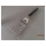 New PAMPERED CHEF BBQ Flipper Turner