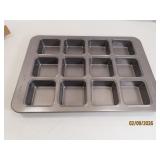 New TECHNIQUE nonstick 12-1cup Sq Muffin Pan