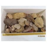 vtg Box Arrowhead Pieces & Indian Worked Rocks
