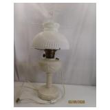 Beautiful ALADDIN electric White OilLook Lamp