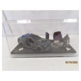 9' ShadowBox WALKING DEAD Car/Figure Scene