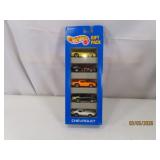 mint (1993) HOT WHEELS 5pc Chevrolet Car Gift Box