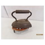 embossed handle SAD IRON + CopperLook Stand