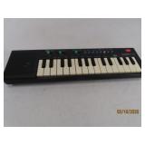 vtg 80s CASIO PT-10 compact 14' Keyboard *works*