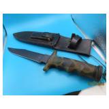 classic VALOR MilitaryType 12' Camo Fixed Knife