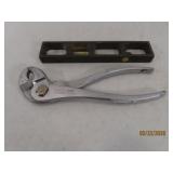 (2) vtg 6' Tools PROTO 'L-Wrench' & Metal Level