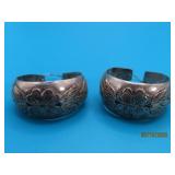 vintage Sterling TaxacoType 1.25' hoops Earring 9g