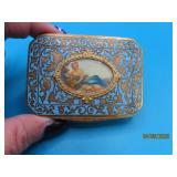 Antique Gold Enameled 3' Compact Powder Box NICE
