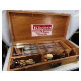 case FULL Vintage Archery Arrows