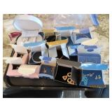(15pcs) New vintage AVON asst Jewelry boxed