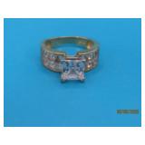 14kt Gold lgCZ Stone sz6.75 Ring 5.7g