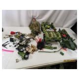 LOT unknown Loose Toy Box Contents GI JOE Transfom