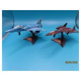 (2) Diecast Fighter 4' Airplanes SR71 2000C