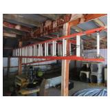 WERNER 300lb 28' Extension Fiberglass Ladder NICE