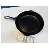 Antique ERIE Early 10" Rimmed Cast Iron Pan