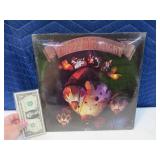 MINT "Three Dog Night 3disc World" Vinyl Album