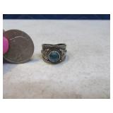 Pretty Sterling sz6.5 Ring w/ Bright Blue Stone