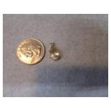 14kt Gold Pendant w/ Larger Yellowish Stone