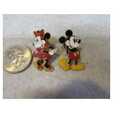 Lot (2) Disney MICKEY & MINNIE Pins Collectors
