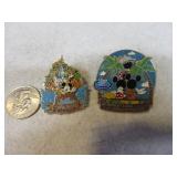 Lot (2) Disney Moving/Motion Collector