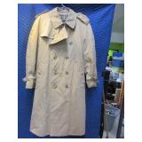 BURBERRY LtBrown Trenchcoat w/ Belt VG