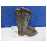 JUSTIN sz7.5B Designer Cowboy Boots Womens?