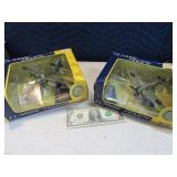 Lot (2) 1:100scale Airplanes Spitfire & B-17 Clasc