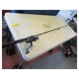 Shimano R2000 Reel w/ SouthBend Rod Fishing Combo