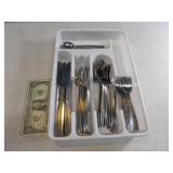 Flatware Vtg 8pl+ Setting w/ tray