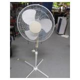 Upright  Oscilating Fan