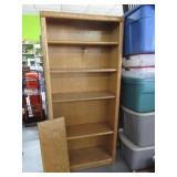 33" Oak Upright Bookshelf