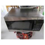 900watt Stnlss/Black Microwave