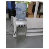 Upright Hot/Cold Water Dispenser Ugly~Working