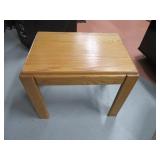 Oak 24"x17" End~Side Table