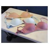 Lot (3) 38DD Victorias Secret Bras EXC