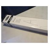 Basic Aluminum Picture Easel