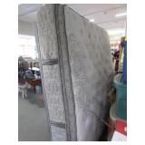 Majestic Coll KING Boxpring & Mattress SET + Bedng