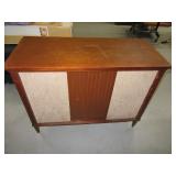 38" Tube MidCentury Console Radio~TrnTble AS IS